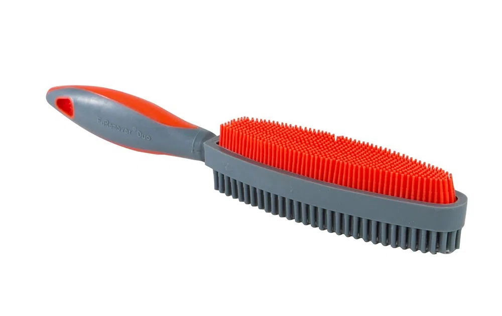 FURemover Besen, Tierhaarentferner Besen mit Abzieher und Teleskopstiel, ausziehbar von 90 - 152 cm, Schwarz / Gelb, FURemover Duo, Duo