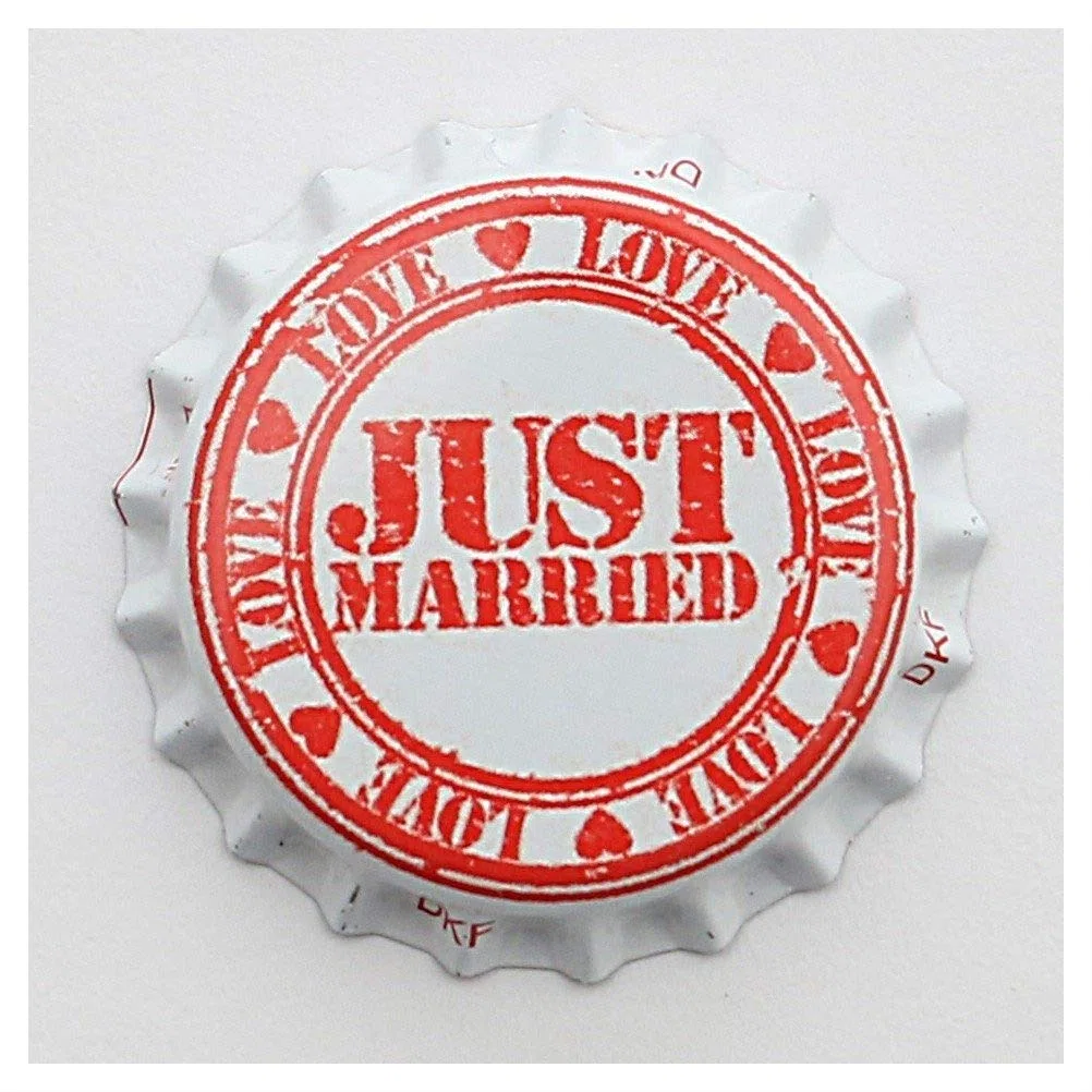 500 Kronkorken Just Married